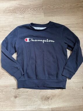 Boys Champion Navy Crewneck Sweatshirt with Embroidered Logo 10/12 Medium